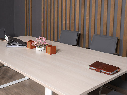 Стол для переговоров ЛДСП Клен