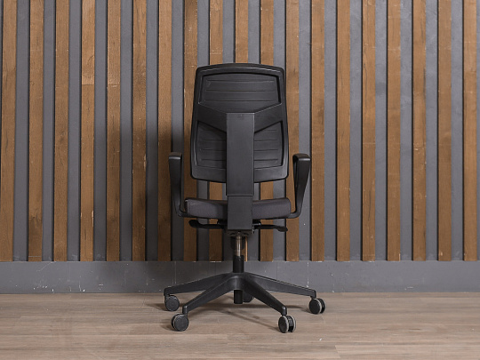 Офисное кресло Profim Ткань Чёрный Польша