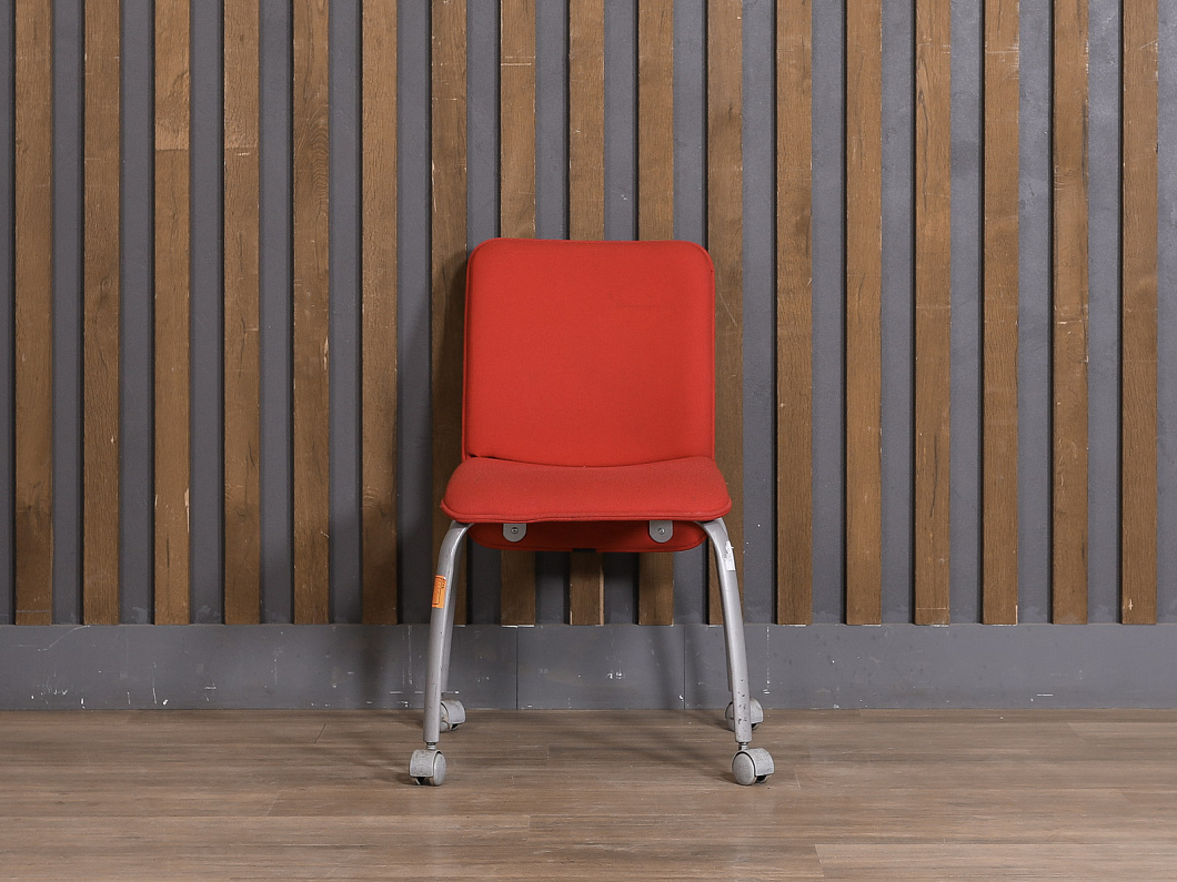 Офисный стул Narbutas Ткань Красный Литва (ОСТК-010150)