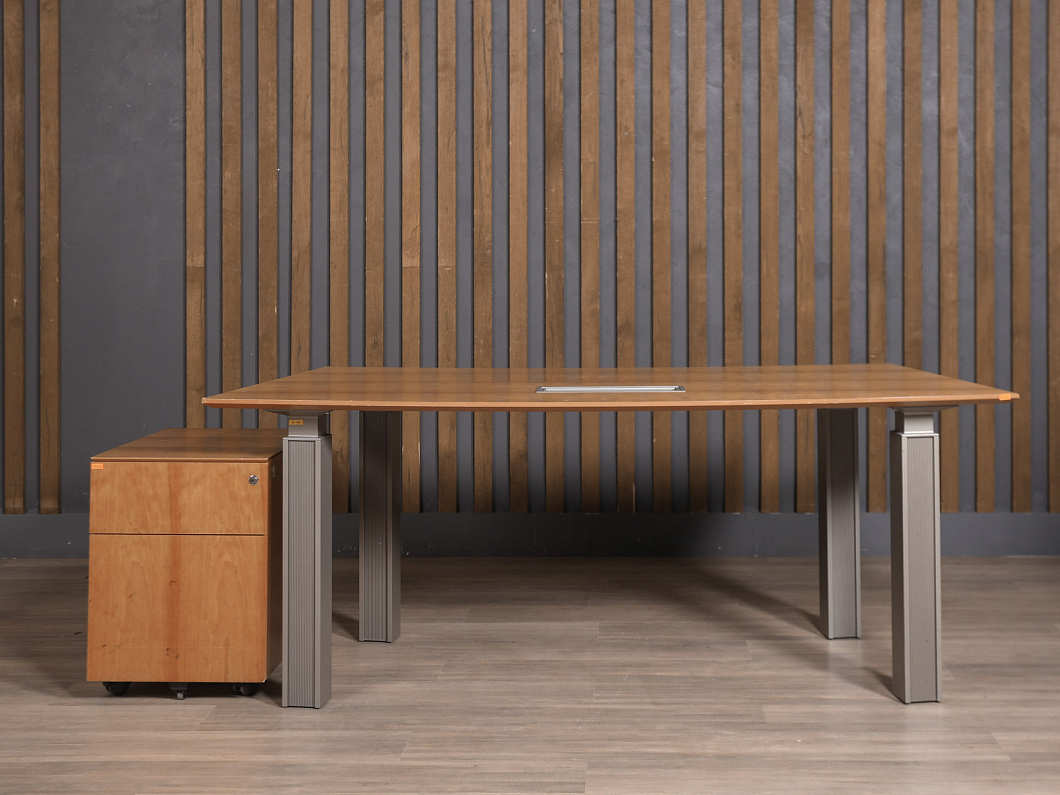 Стол с тумбой Steelcase ЛДСП Орех США (СРТОР-251025)