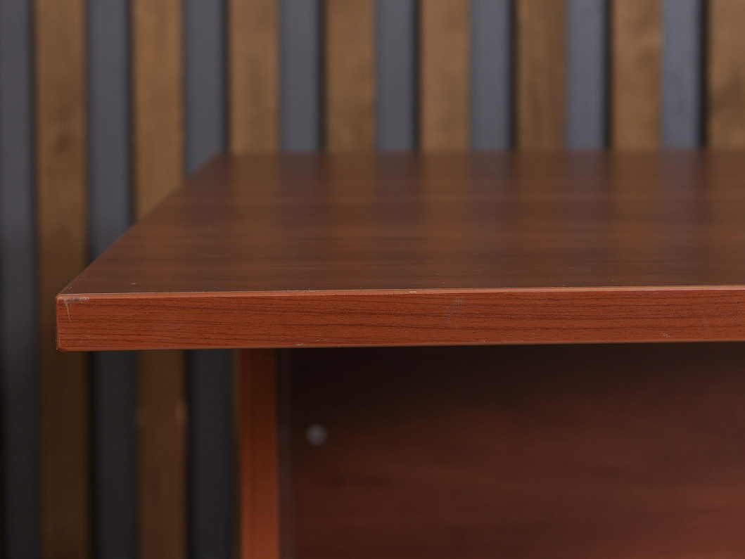 Стол эргономичный ЛДСП Вишня (СЭВШ-240226)