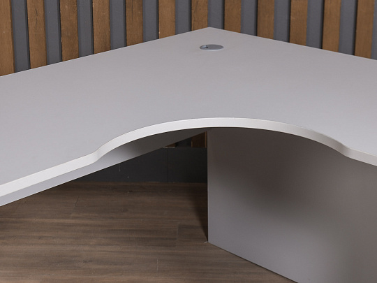 Стол угловой ЛДСП Серый