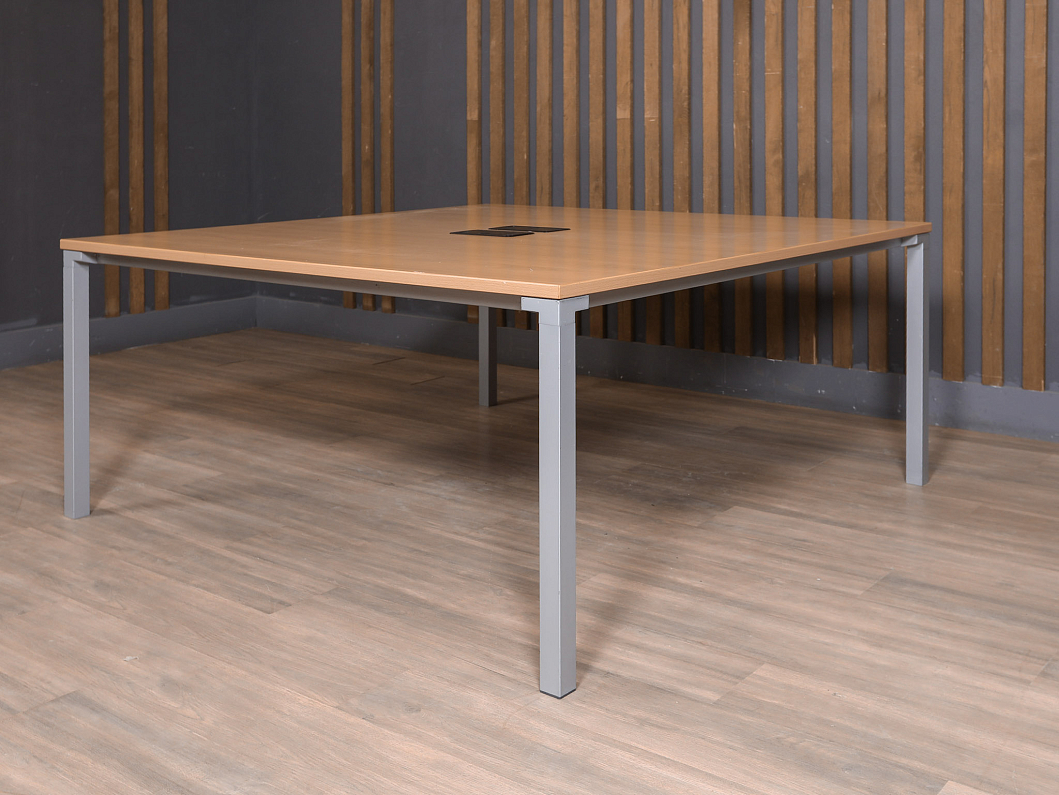 Стол для переговоров Steelcase Finishes ДСП Орех США (СДПОР-280723)