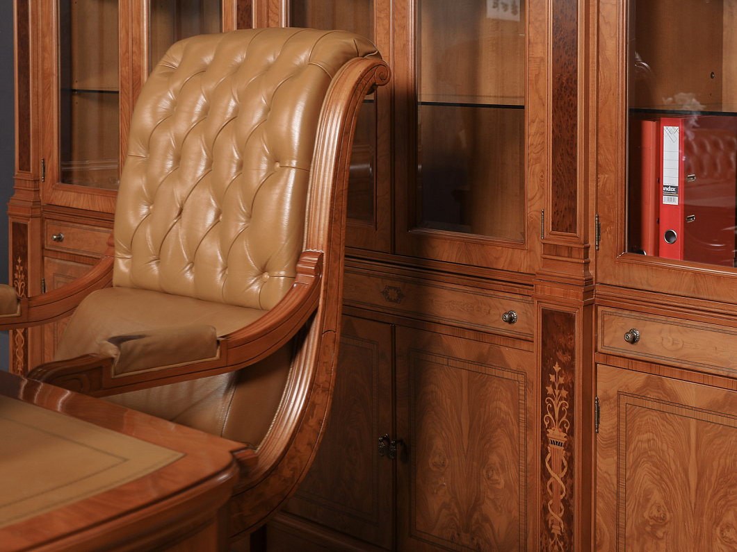 Кабинет руководителя Vicente Zaragoza Royal Массив Ольха Испания (КРОХ-271125)