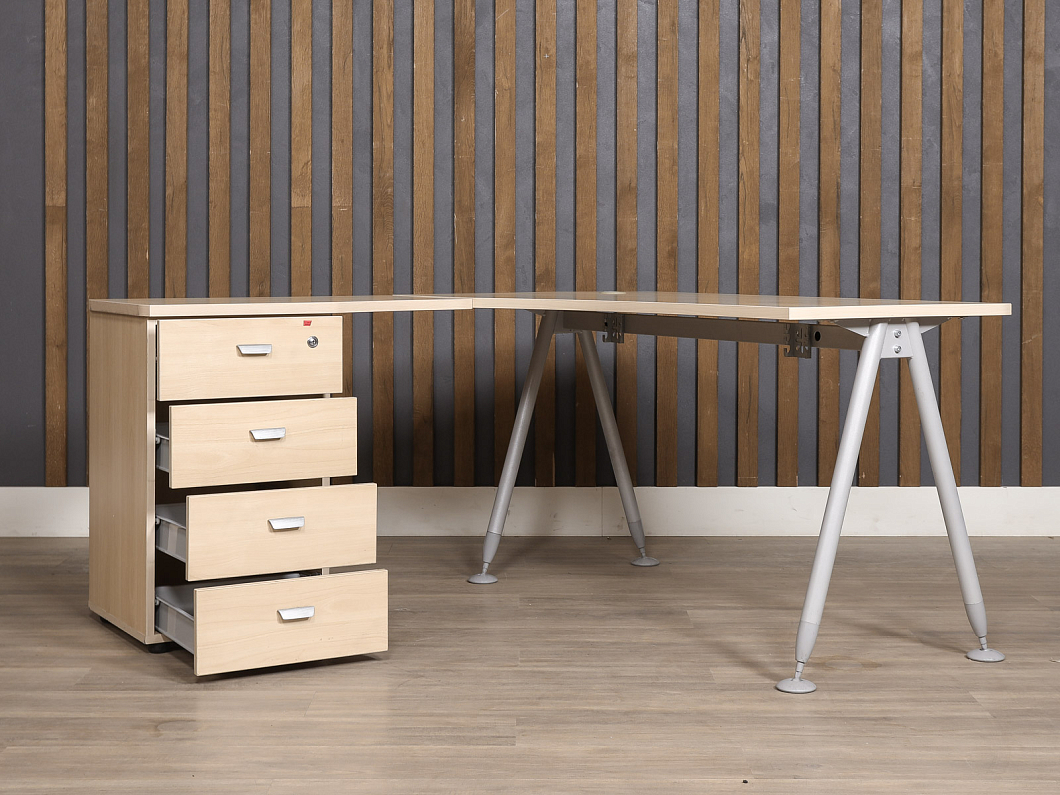 Стол Левый эргономичный с тумбой ЛДСП Бук (СТЭБКМ-190825)