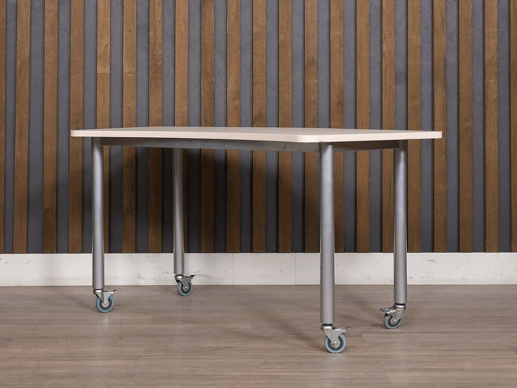 Стол на колесах мобильный ЛДСП Дуб Импорт (СЭД-120525)