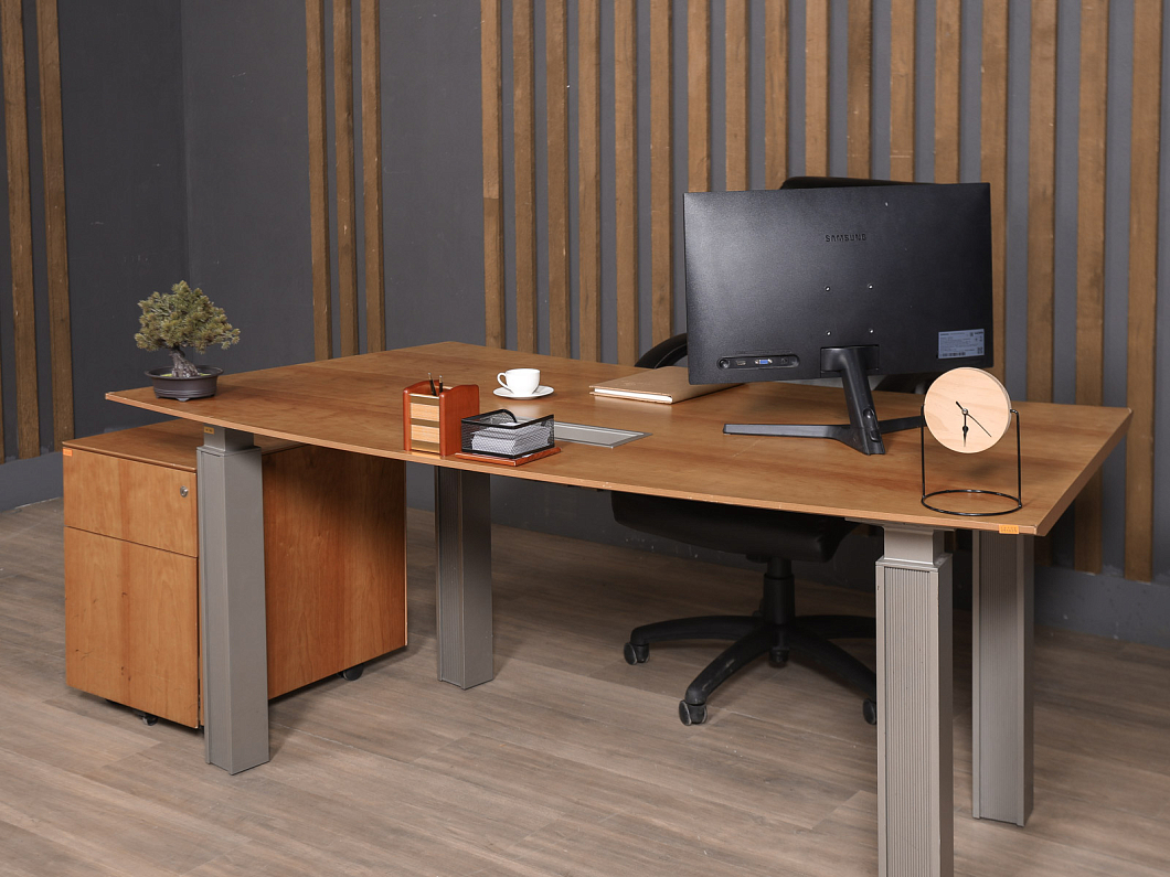 Стол с тумбой Steelcase ЛДСП Орех США (СРТОР-251025)