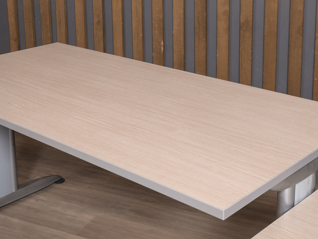 Стол с тумбой ЛДСП Клен (СТПКЛ-031225)