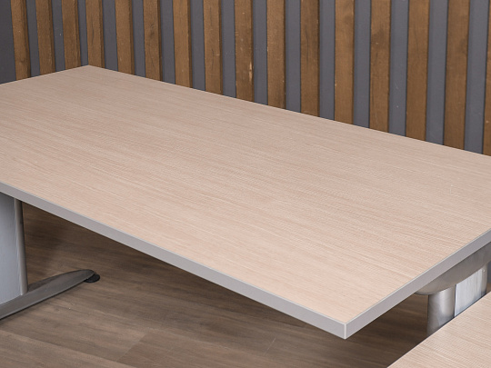 Стол с тумбой ЛДСП Клен