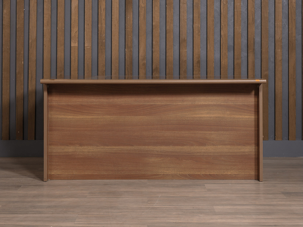 Стол руководителя ЛДСП Орех (СРОР-250925)