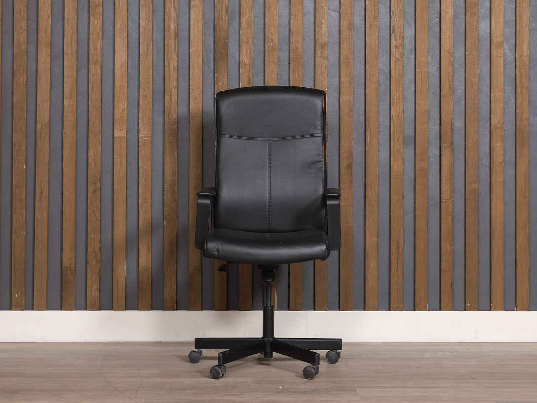 Кресло руководителя IKEA Millberget Искусственная кожа Чёрный Китай (КРЭЧ-110825)