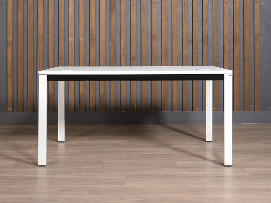 Стол прямоугольный ЛДСП Белый