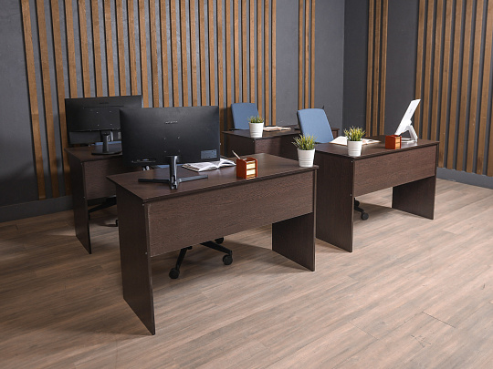 Стол прямоугольный ЛДСП Венге Россия