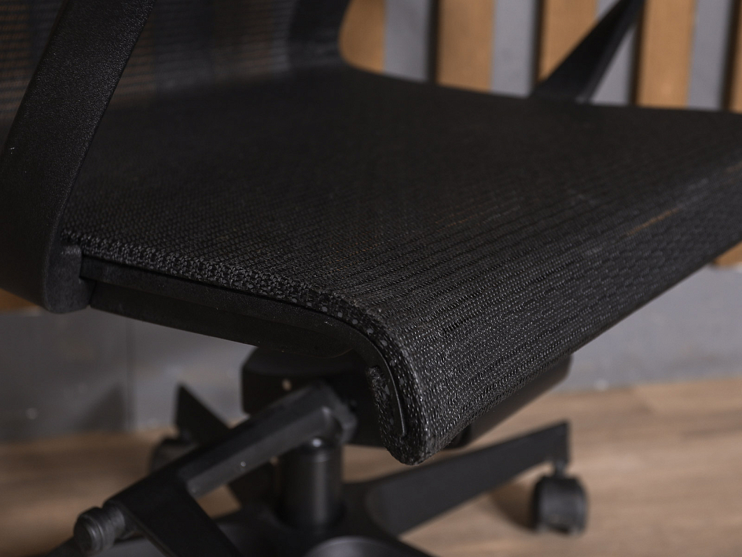 Кресло руководителя Donati Сетка Чёрный (КРТЧ-240126)