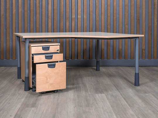 Стол с тумбой Kinnarps ЛДСП Бук Швеция