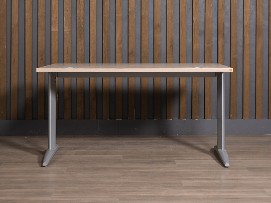 Стол прямоугольный ЛДСП Клен