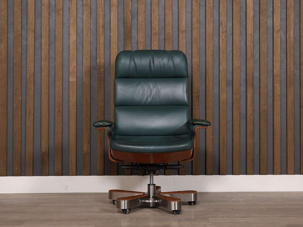 Кресло руководителя R.A. Mobili HERGO A Кожа Зелёный Италия (КРЭЗЛ-090725)
