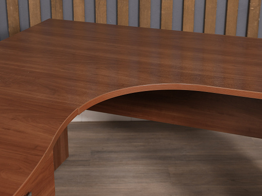 Стол с тумбой ЛДСП Вишня