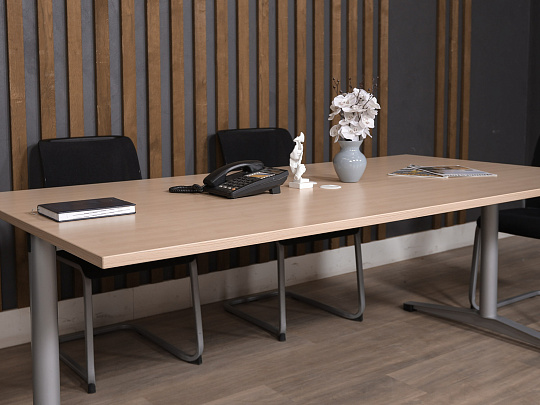 Стол для переговоров Steelcase ЛДСП Бук Германия
