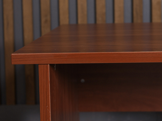 Стол прямоугольный ЛДСП Вишня