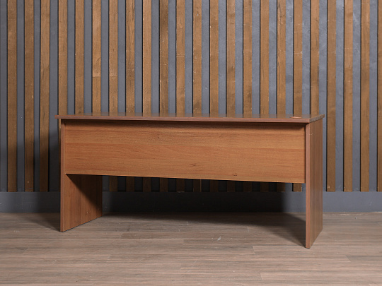 Стол прямоугольный ЛДСП Орех