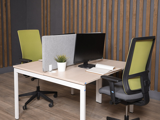 Комплект офисной мебели Kinnarps ЛДСП Клен Австрия