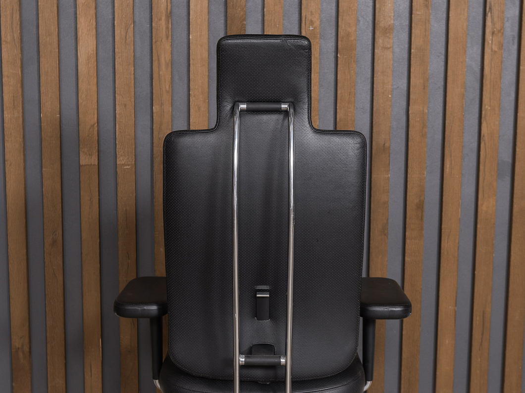 Кресло руководителя Vitra Headline Кожа Чёрный Швейцария (КДРЧ-300924)