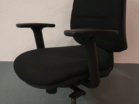 Офисное кресло Ткань Чёрный