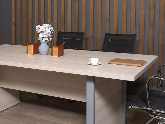 Стол для переговоров ЛДСП Клен