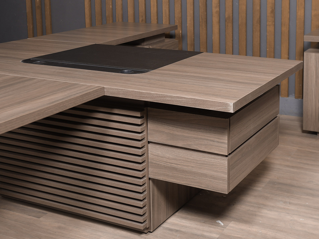 Стол руководителя ЛДСП Ясень шимо (СТРЯШ-131225)