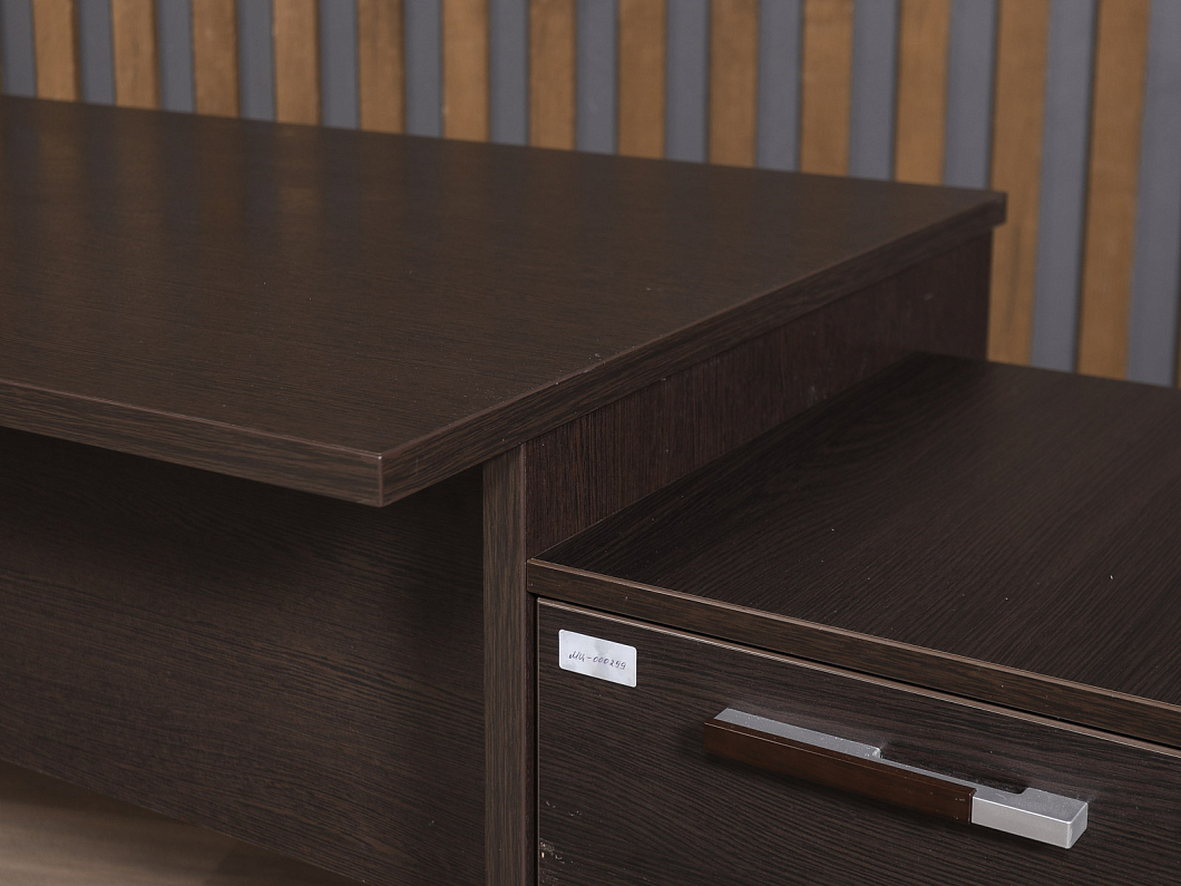 Стол с тумбой ЛДСП Венге (СПТВГ-211025)