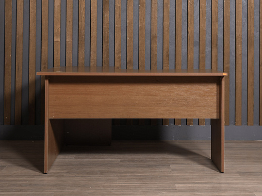 Стол угловой ЛДСП Орех