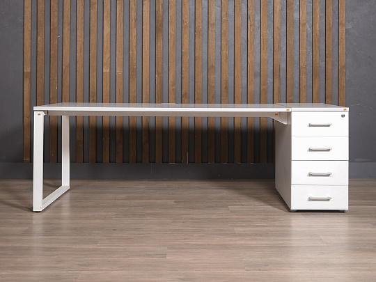 Стол с тумбой ЛДСП Белый