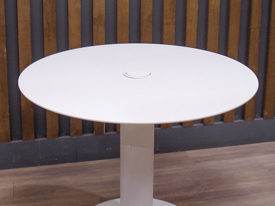 Стол для переговоров ЛДСП Белый