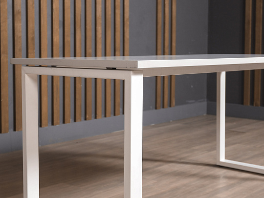 Стол прямоугольный ЛДСП Белый