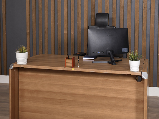 Стол руководителя ЛДСП Ольха