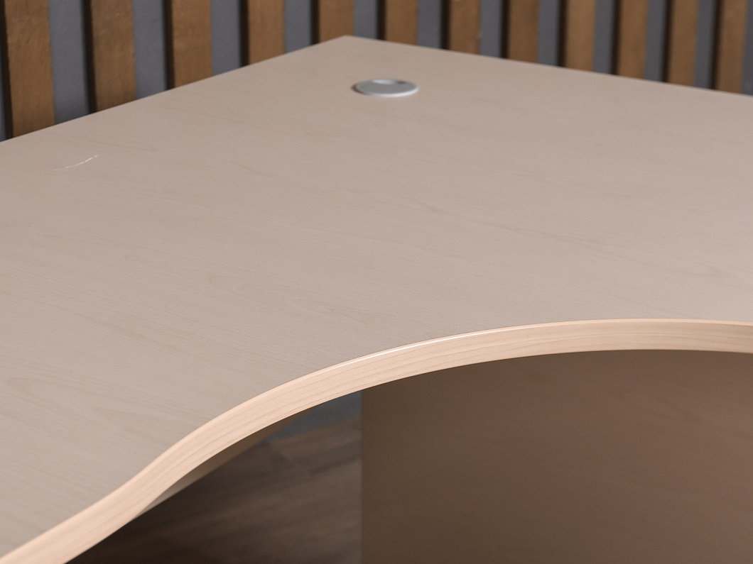 Стол эргономичный ЛДСП Дуб (СЭД-211125)