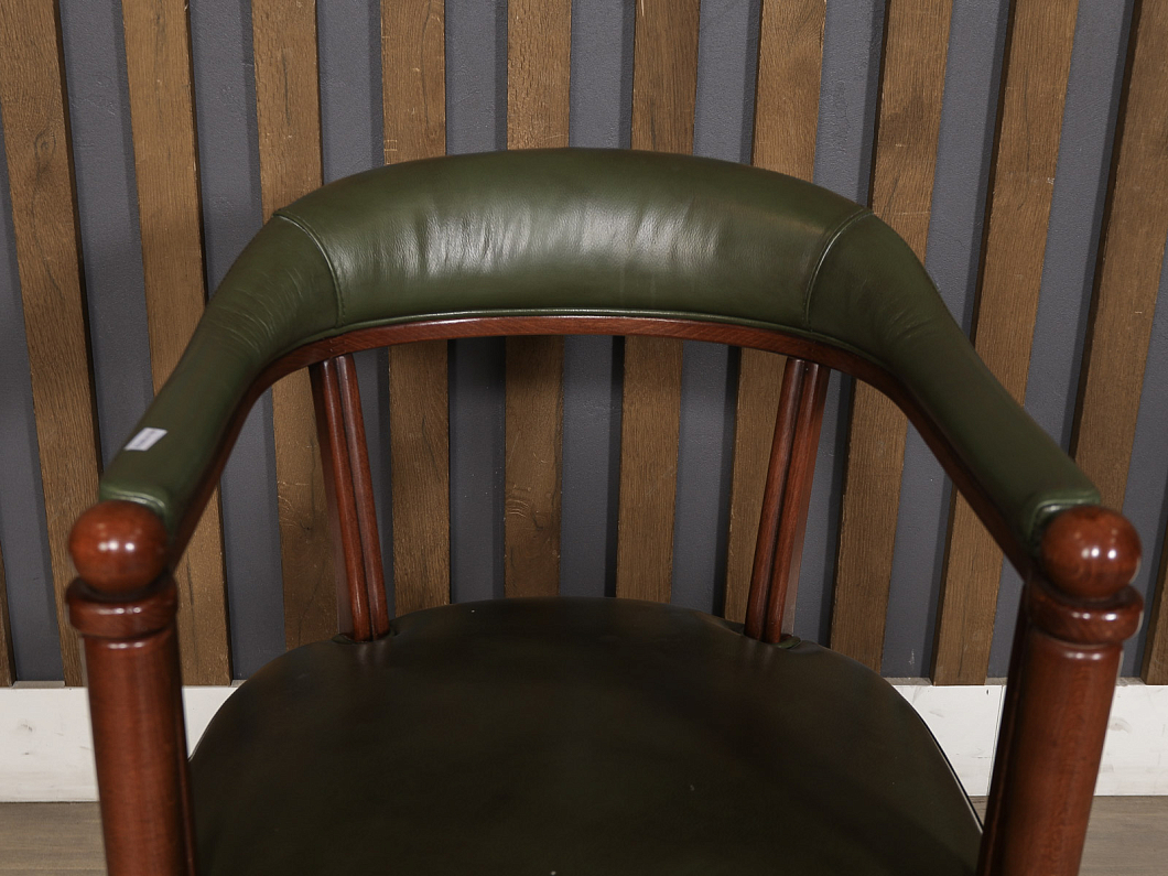 Конференц-кресло ORIGGI SALOTTI Искусственная кожа Зелёный Италия (КФЭЗЛ1-090725)