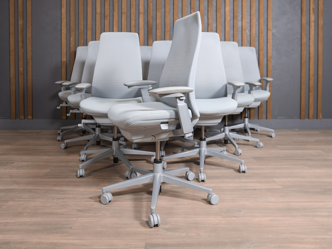 Кресло руководителя Haworth Fern Ткань Серый Германия (КПТСР-281225)