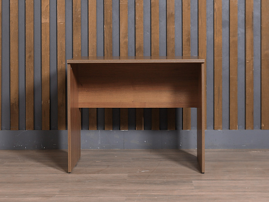 Стол прямоугольный ЛДСП Орех