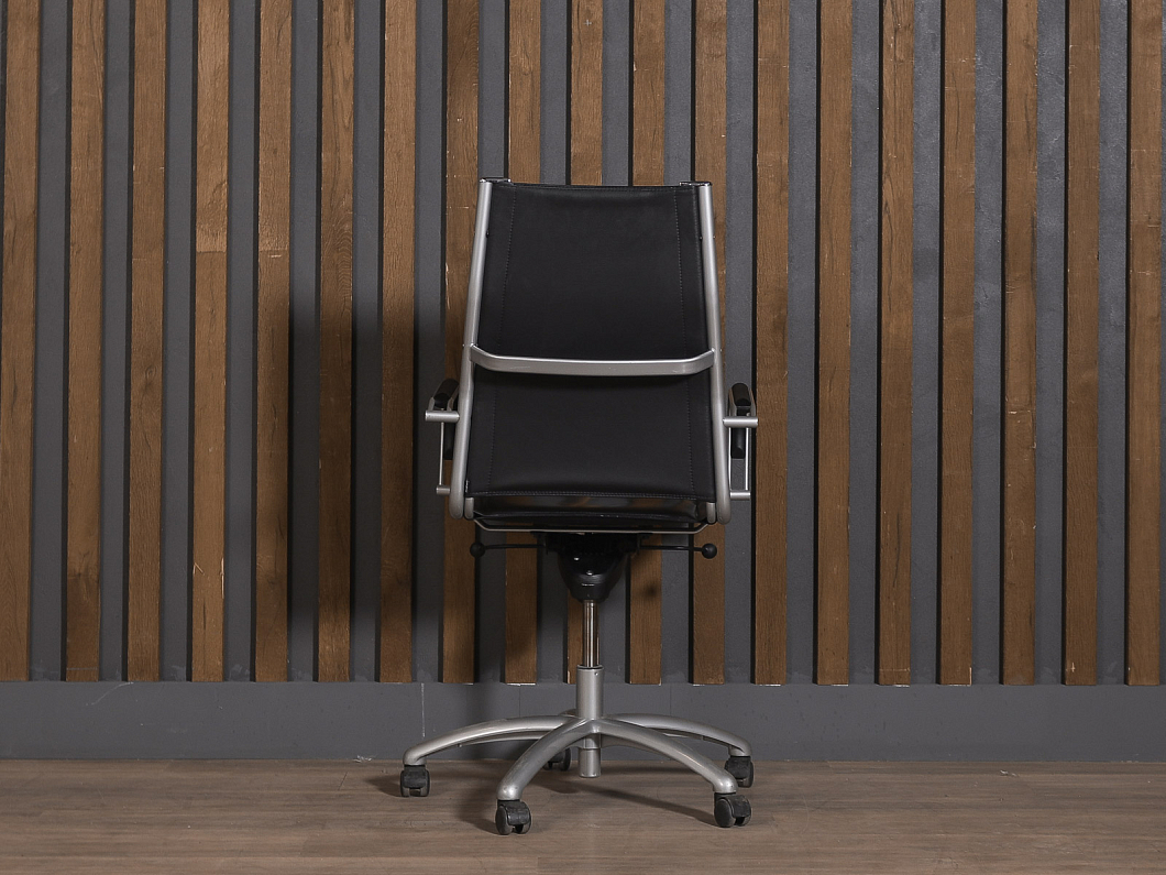 Кресло руководителя SitLand Hera Кожа Чёрный Италия (КРКЧ-280925)