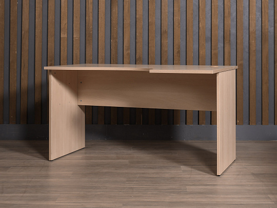 Стол эргономичный ЛДСП Дуб