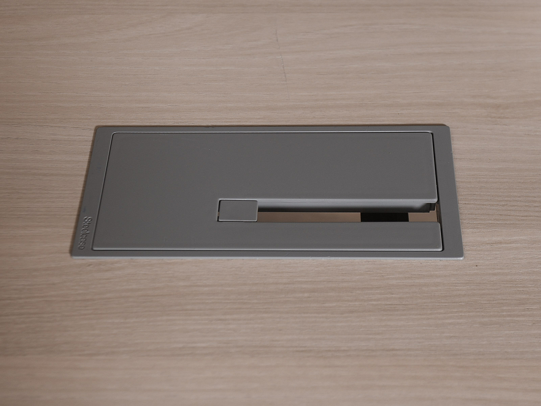 Стол прямоугольный Steelcase ЛДСП Дуб США (СПД-251025)