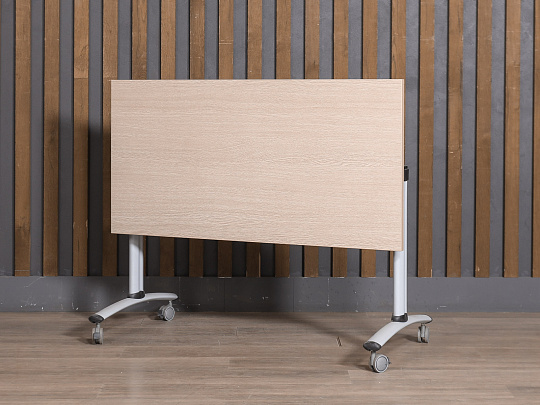 Стол прямоугольный ЛДСП Дуб