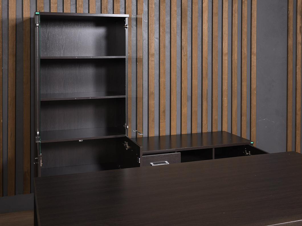 Кабинет руководителя ЛДСП Венге Россия (КРРВ-011025)