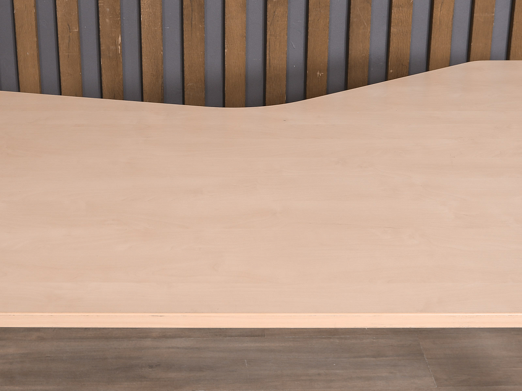 Стол руководителя Kinnarps ДСП Дуб Швеция (СТД-100223)