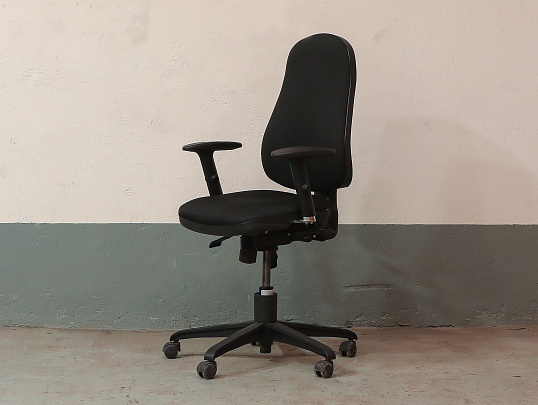 Офисное кресло Ткань Чёрный