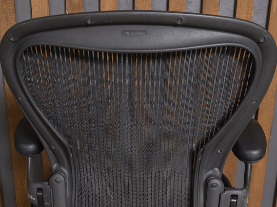 Кресло руководителя Herman Miller Aeron Сетка Чёрный США