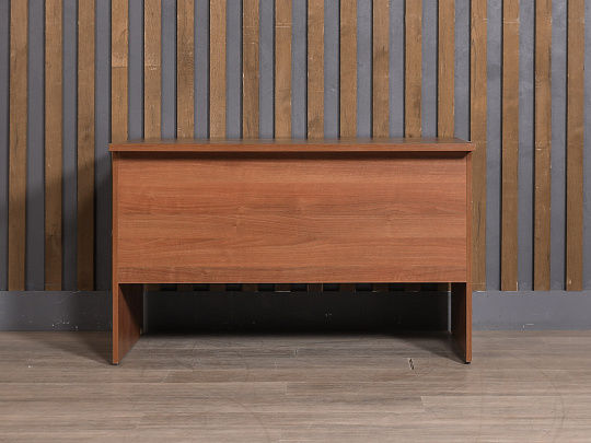 Стол прямоугольный ЛДСП Орех