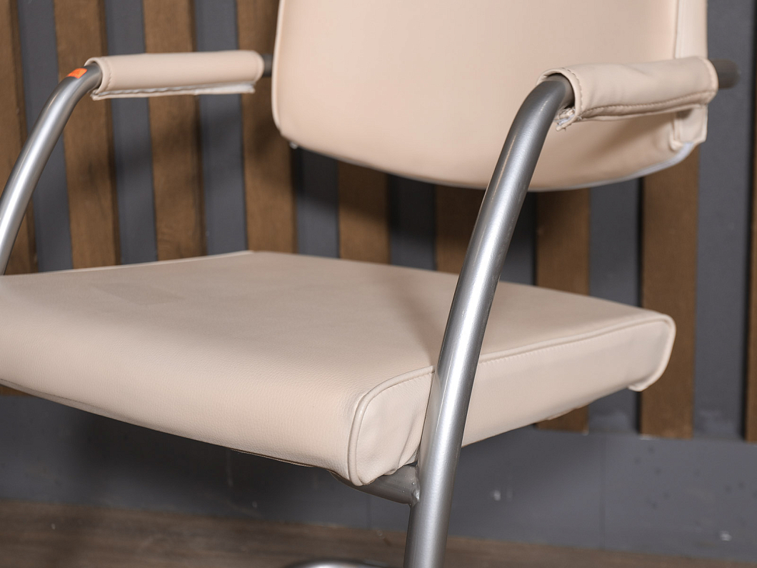 Конференц-кресло Bels Искусственная кожа Бежевый Беларусь (СОЭБ-261025)